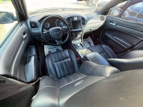 2019 Chrysler 300 S