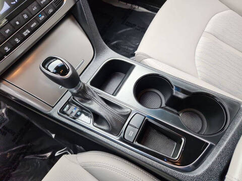 2017 Hyundai Sonata Hybrid SE