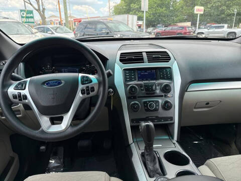 2014 Ford Explorer