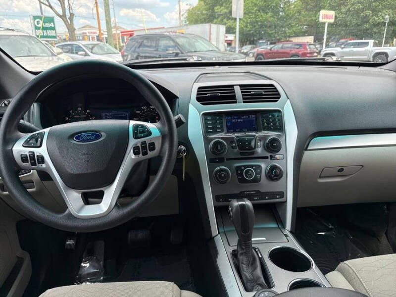 2014 Ford Explorer