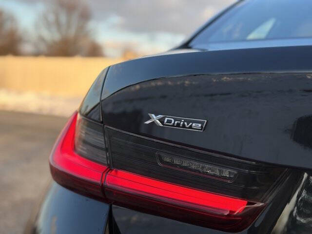 2023 BMW 3 Series 330i xDrive