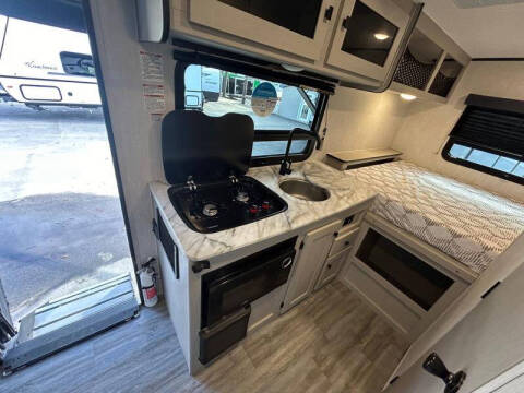 2024 Coachmen RV RMT16R