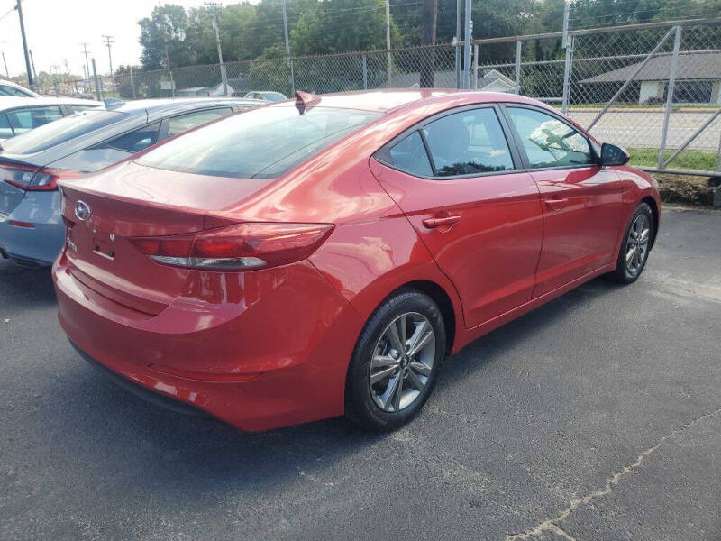 2018 Hyundai Elantra