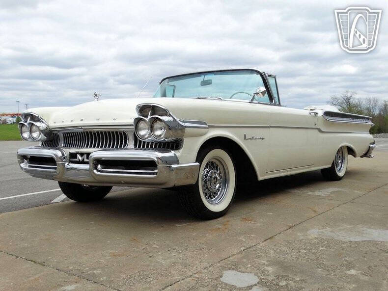 1957 Mercury Monterey