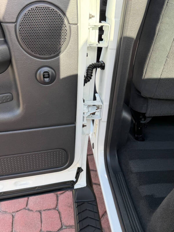 2005 Dodge Ram 2500 SLT