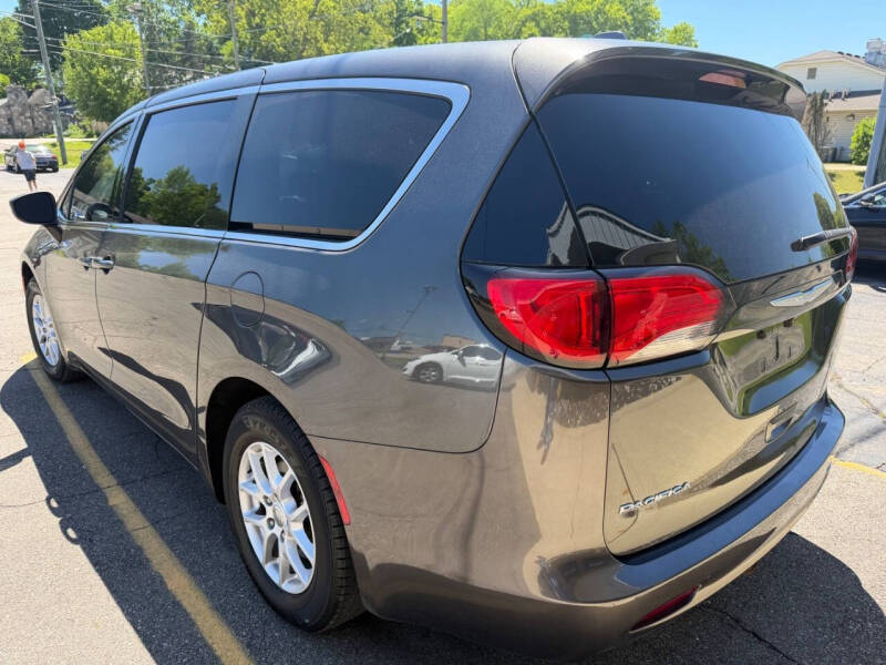 2017 Chrysler Pacifica Touring