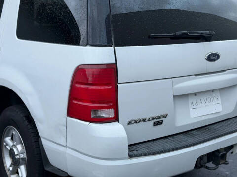 2005 Ford Explorer XLT