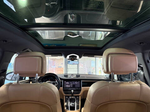 2020 Porsche Macan