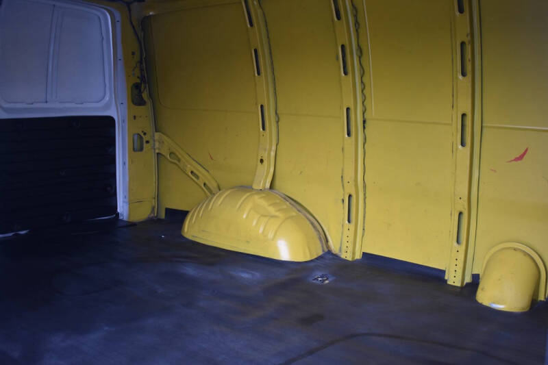 2021 GMC Savana 2500