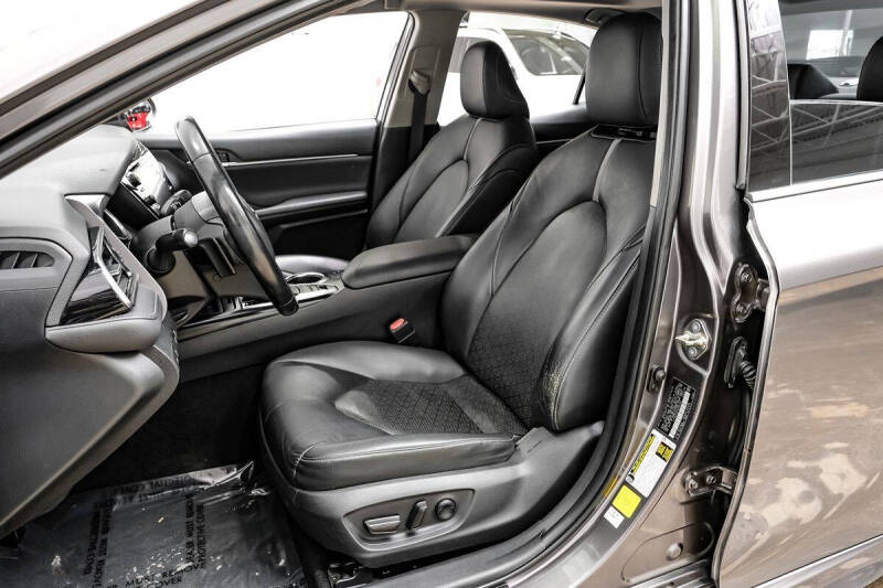 2019 Toyota Camry XSE