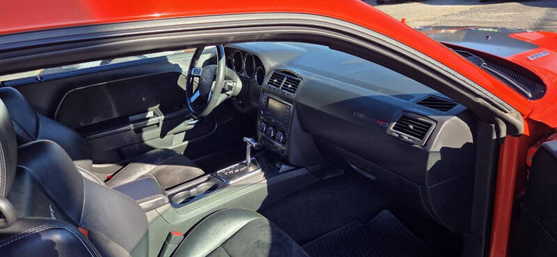 2010 Dodge Challenger SRT8