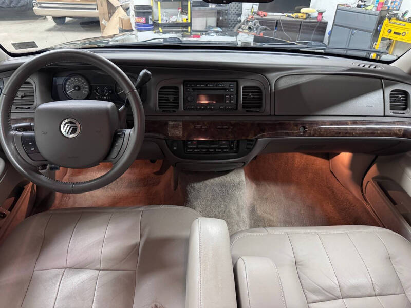 2011 Mercury Grand Marquis LS