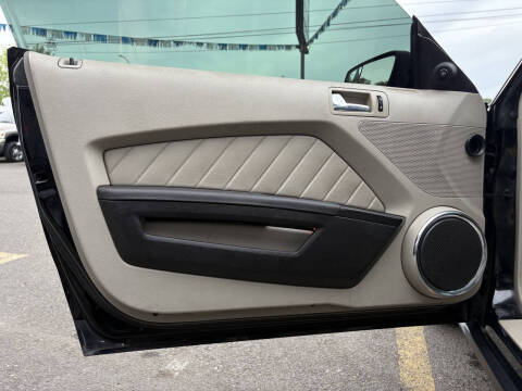 2011 Ford Mustang V6 Premium