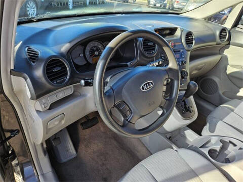 2007 Kia Rondo