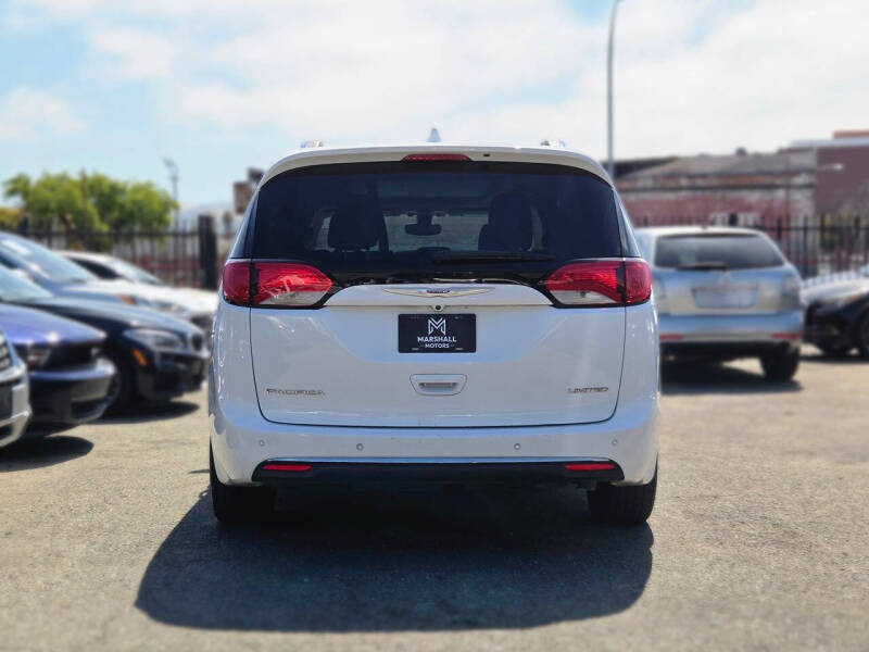 2019 Chrysler Pacifica Limited