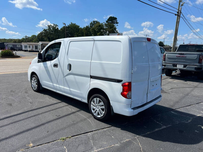 2017 Nissan NV200