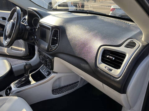 2017 Jeep Compass Latitude