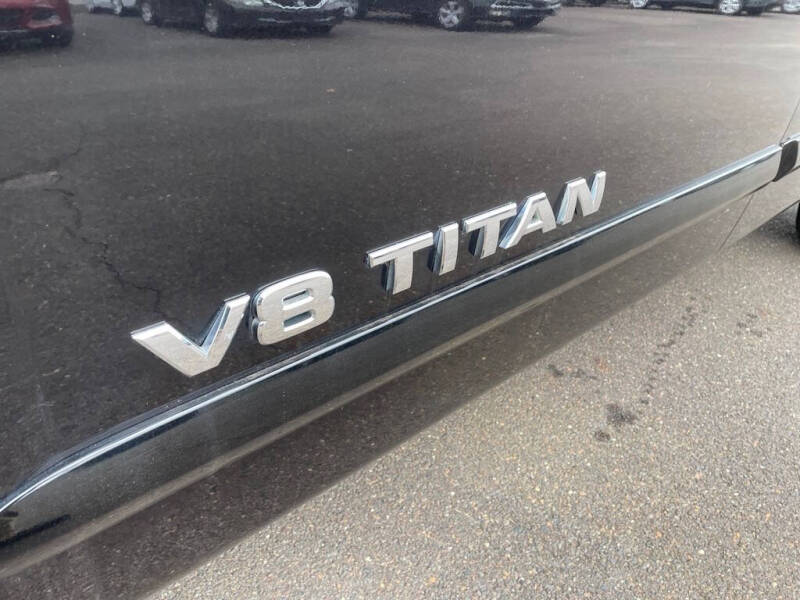 2009 Nissan Titan SE