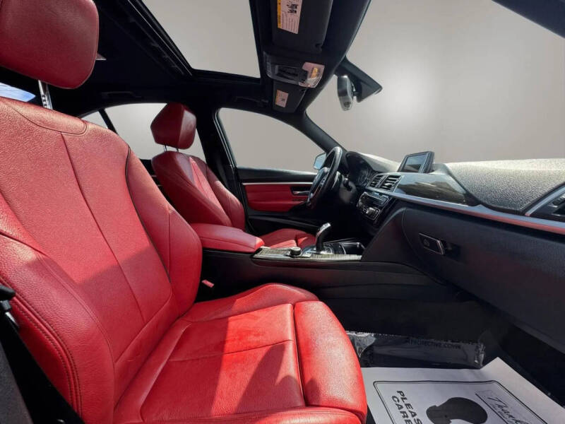 2017 BMW 3 Series 330i