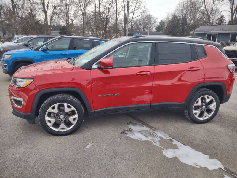 2018 Jeep Compass for sale at Dave's Car Corner in Hartford City IN