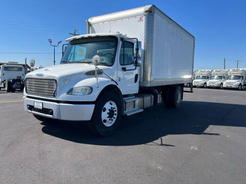 2013 Freightliner M2 106