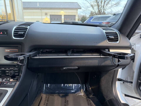 2016 Porsche Cayman GT4