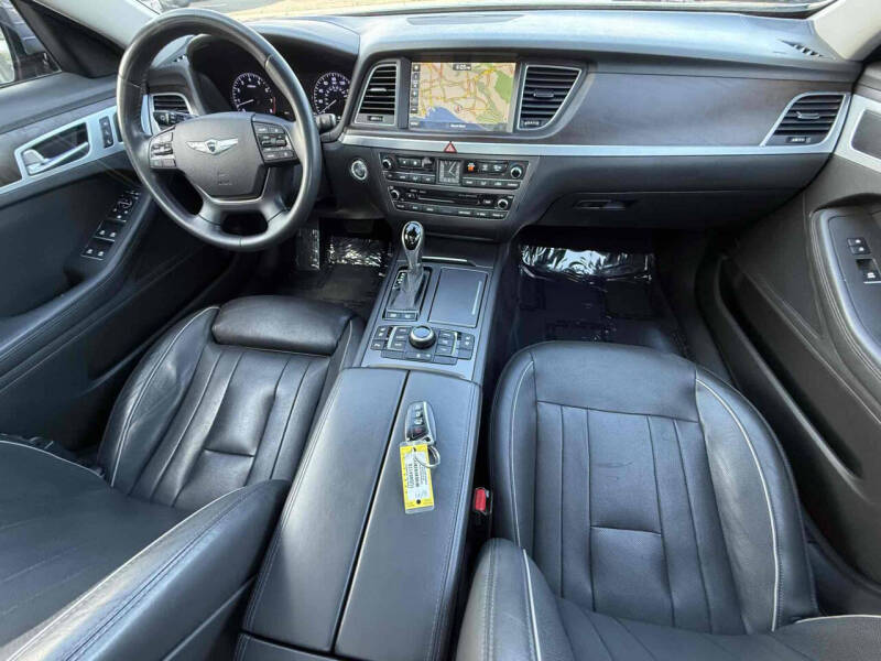 2016 Hyundai Genesis