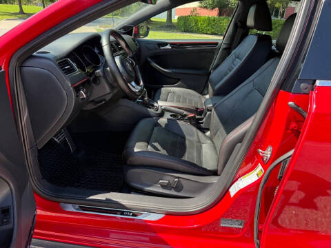 2017 Volkswagen Jetta 2.0T GLI