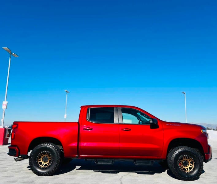 2019 Chevrolet Silverado 1500 RST photo 10