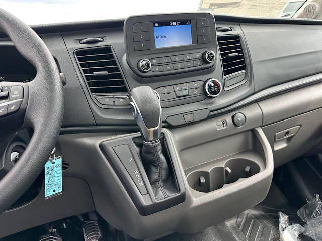 2025 Ford Transit