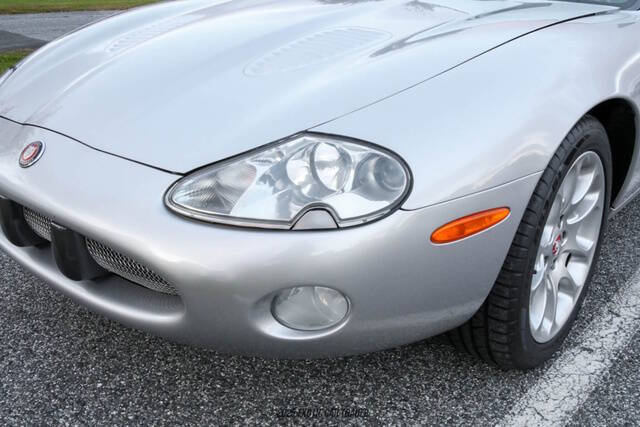 2001 Jaguar XKR