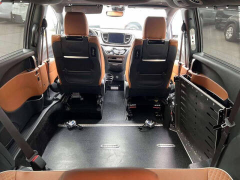 2024 Chrysler Pacifica Pinnacle