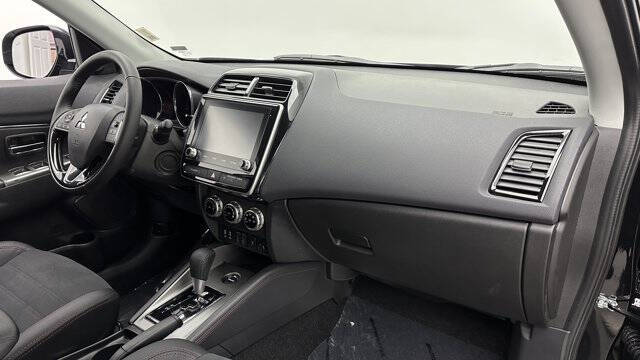 2025 Mitsubishi Outlander Sport S