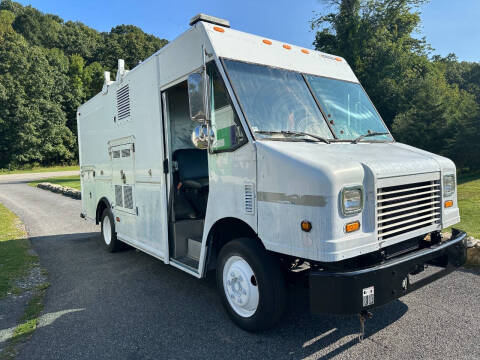 2014 Freightliner MT45 Chassis