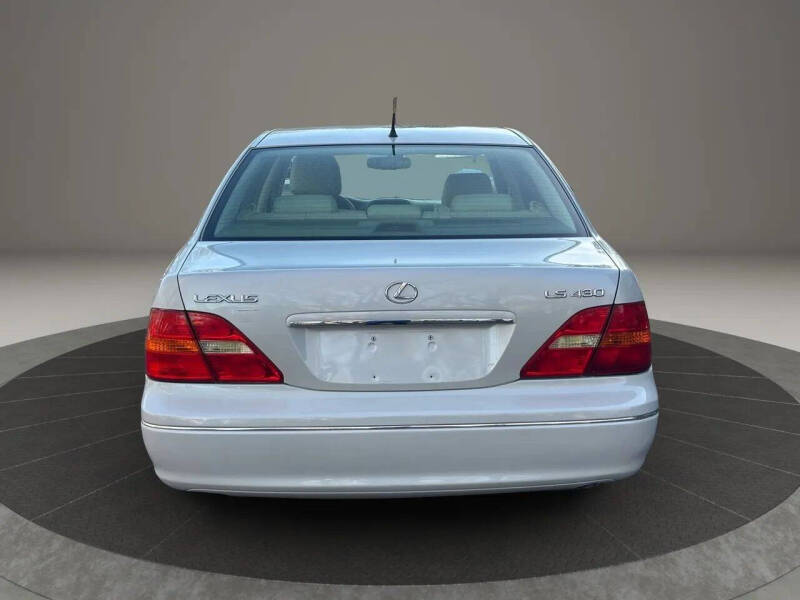 2003 Lexus LS 430