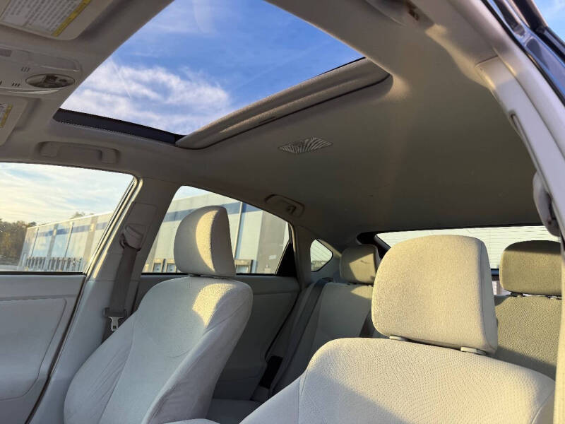 2013 Toyota Prius Three