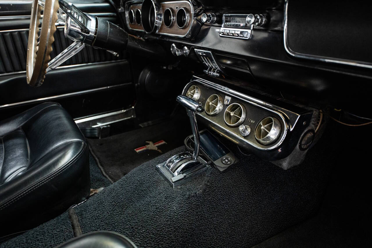 1965 Ford Mustang 104