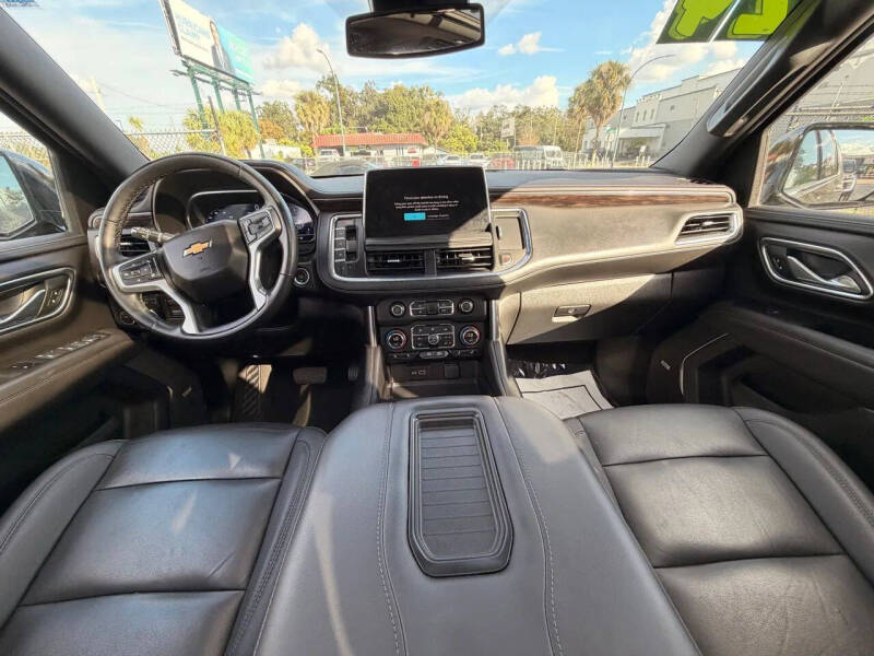 2024 Chevrolet Suburban LT