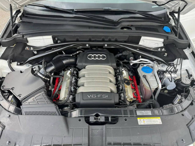 2011 Audi Q5 3.2 quattro Premium Plus