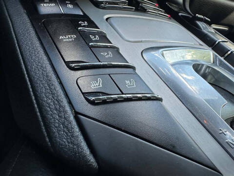 2013 Porsche Cayenne GTS
