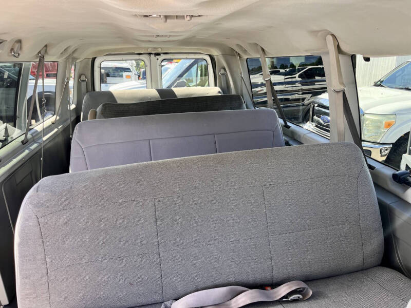 2006 Ford E-Series E-350 SD XL