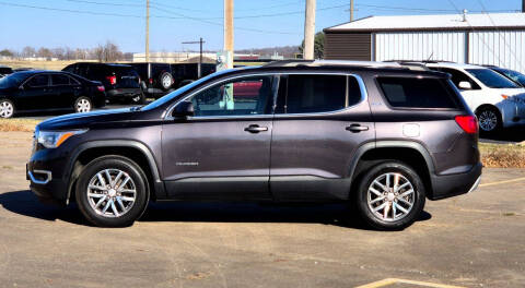 2017 GMC Acadia SLE-2