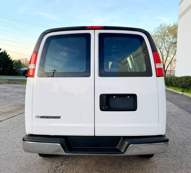 2021 Chevrolet Express 2500