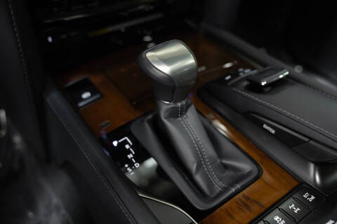 2021 Lexus LX 570 Three-Row