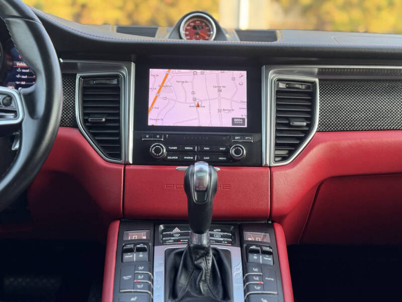 2018 Porsche Macan GTS