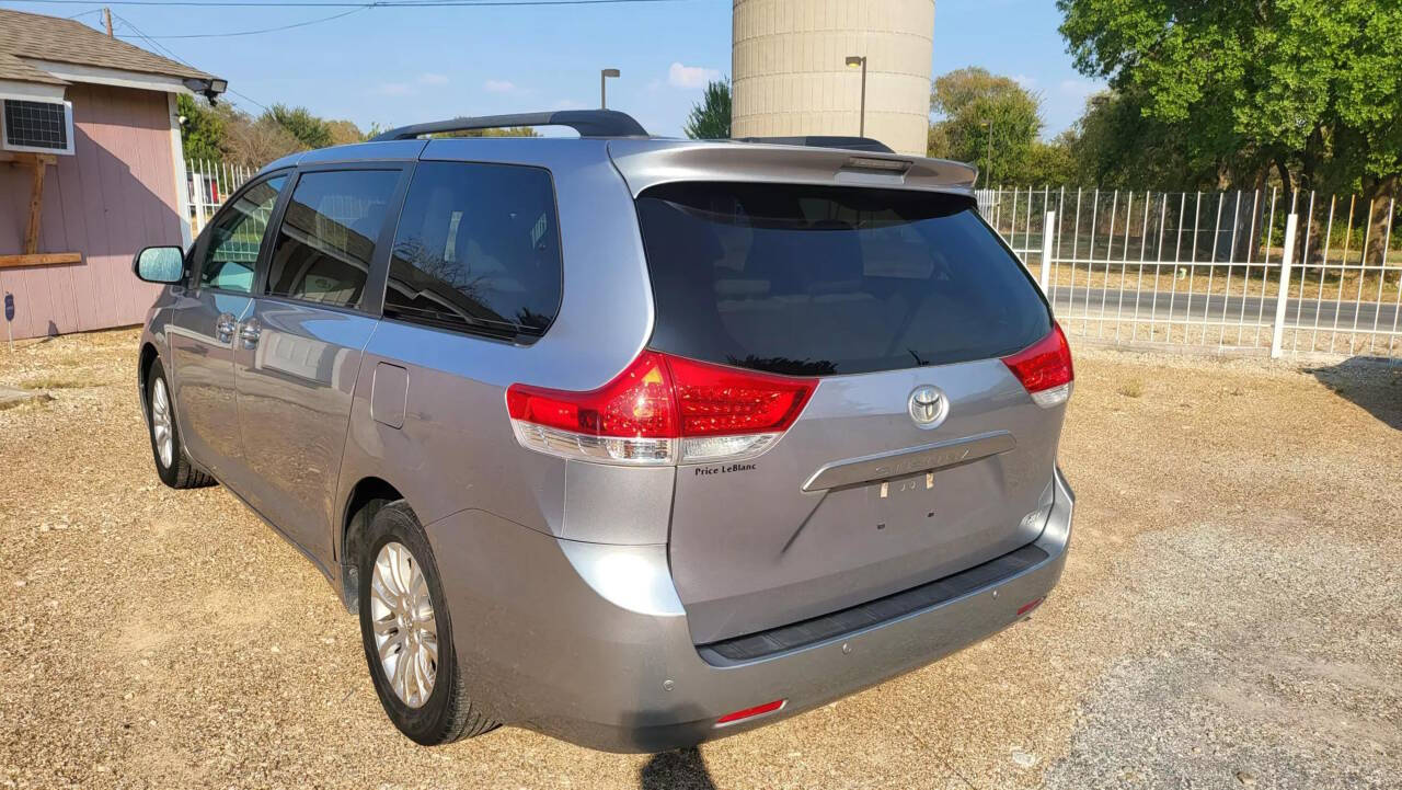 2012 Toyota Sienna for sale at AUTHE VENTURES AUTO in Red Oak, TX