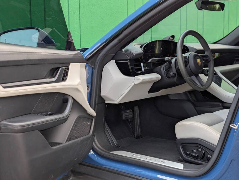 2021 Porsche Taycan 4S Cross Turismo