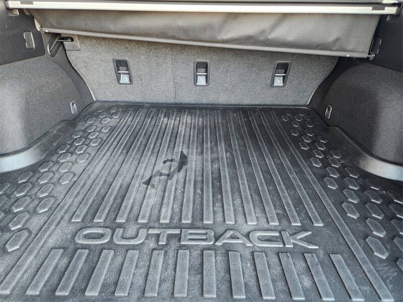 2022 Subaru Outback Premium