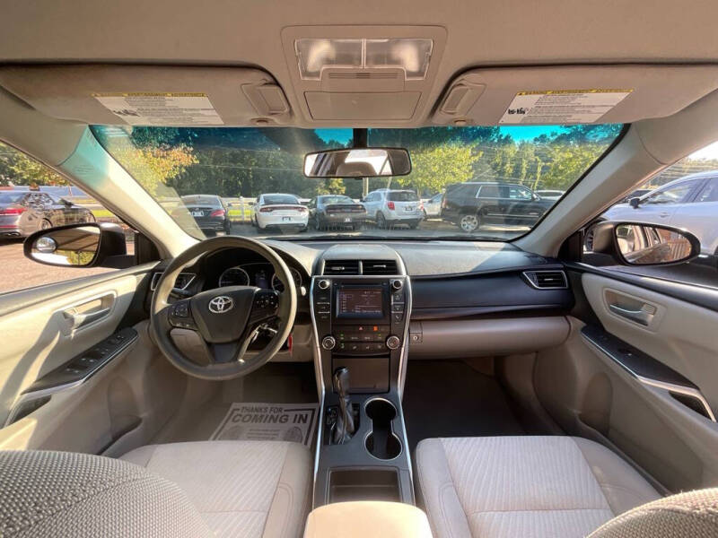 2016 Toyota Camry LE