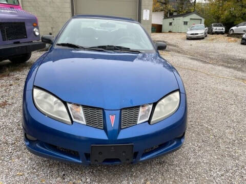 2005 Pontiac Sunfire for sale at Members Auto Source LLC in Indianapolis IN